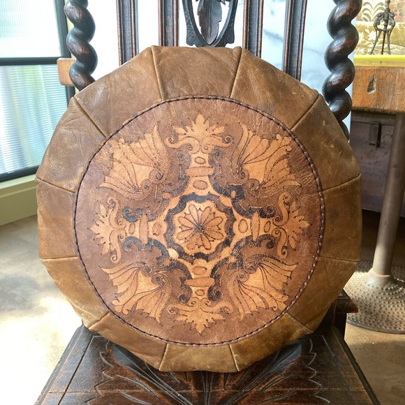 2/2 Vintage  Moroccan Leather Mandala Pillow - Picture 3 of 6